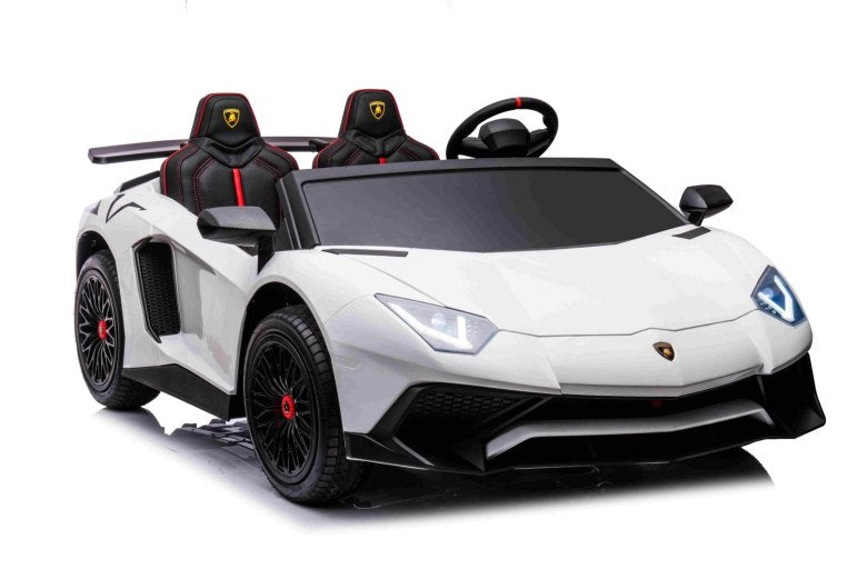 Auto Lamborghini Aventador SV Biały