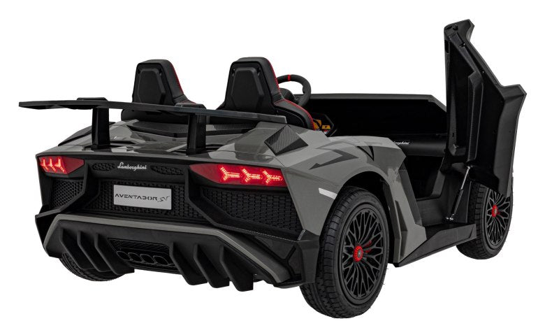 Auto Lamborghini Aventador SV szary
