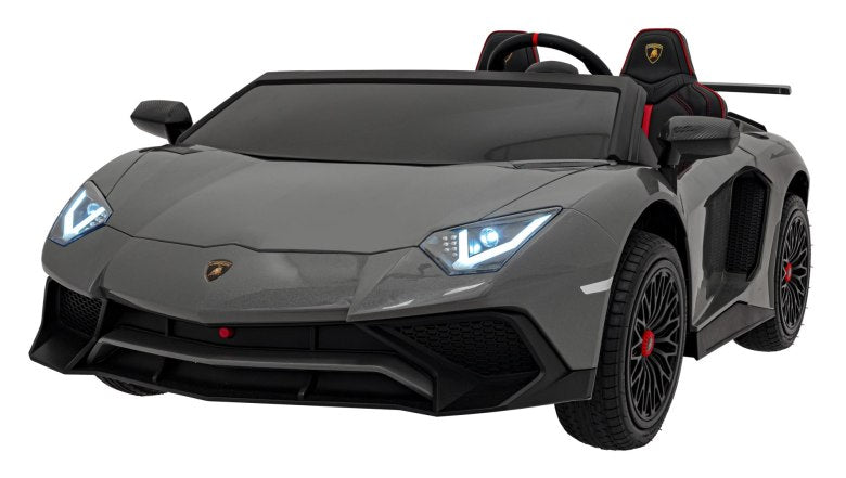 Auto Lamborghini Aventador SV szary