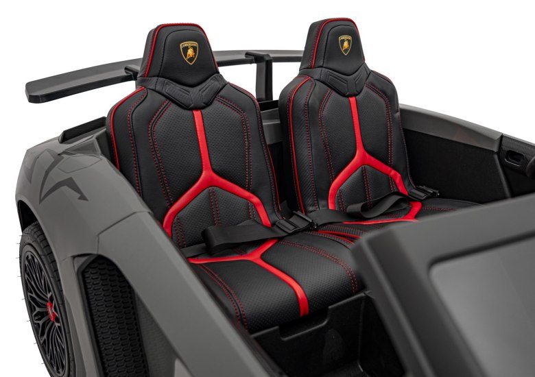 Auto Lamborghini Aventador SV szary